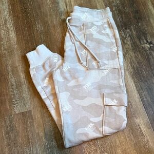 NWOT-Victoria’s Secret PINK Cargo Joggers